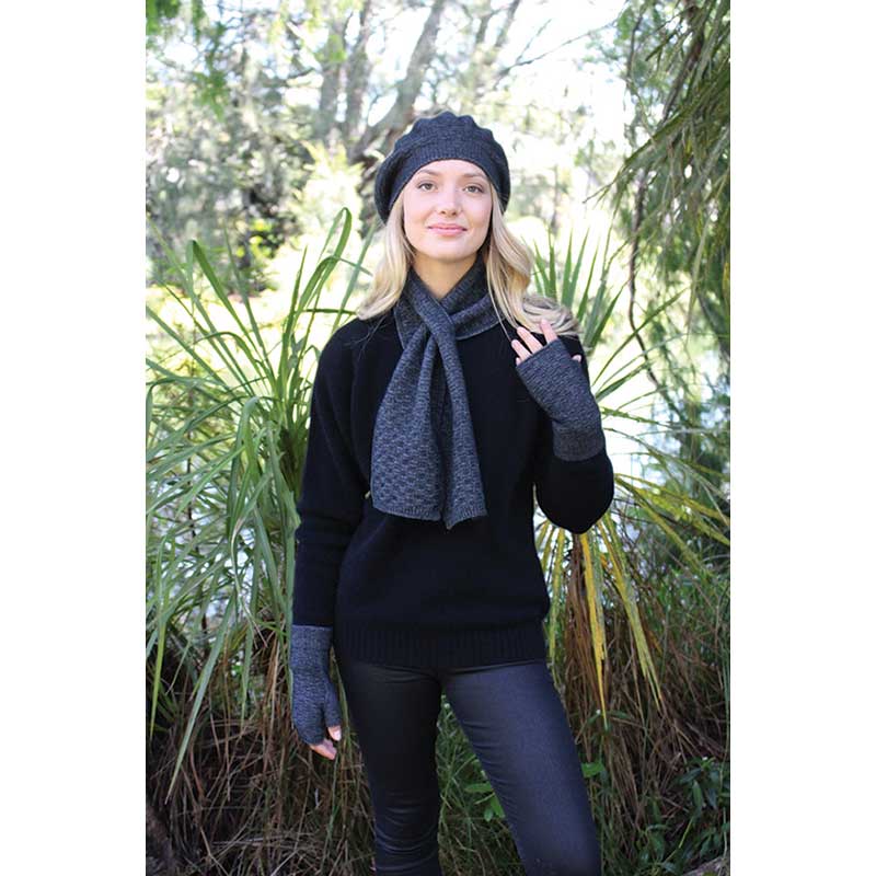 Dash Fingerless Mittens